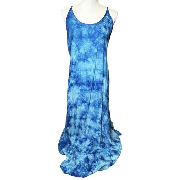 C&C California Woman’s Spaghetti Strap Maxi Dress Blue Tie-Dye Beachy Sz M NWT - Picture 1 of 4